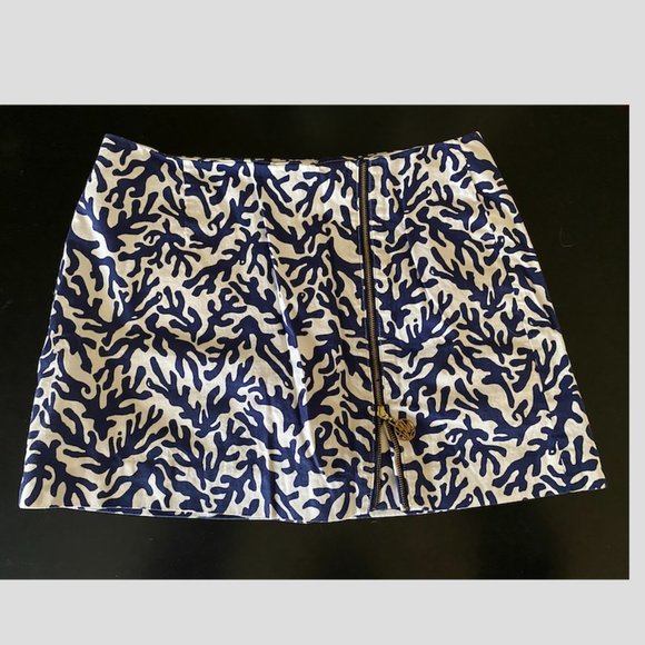 Lilly Pulitzer Skort - Picture 1 of 3